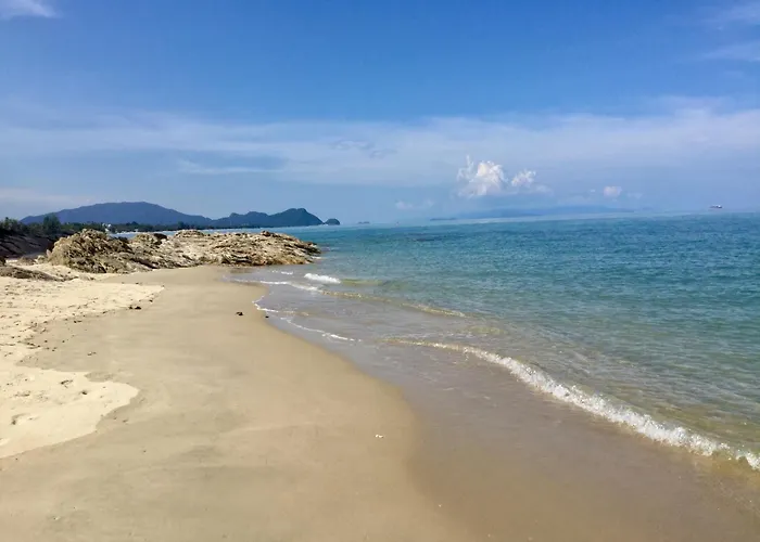 Khanom Hill Resort